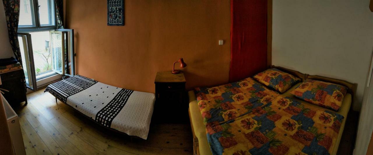 Lazy River Hostel Loket Exteriör bild