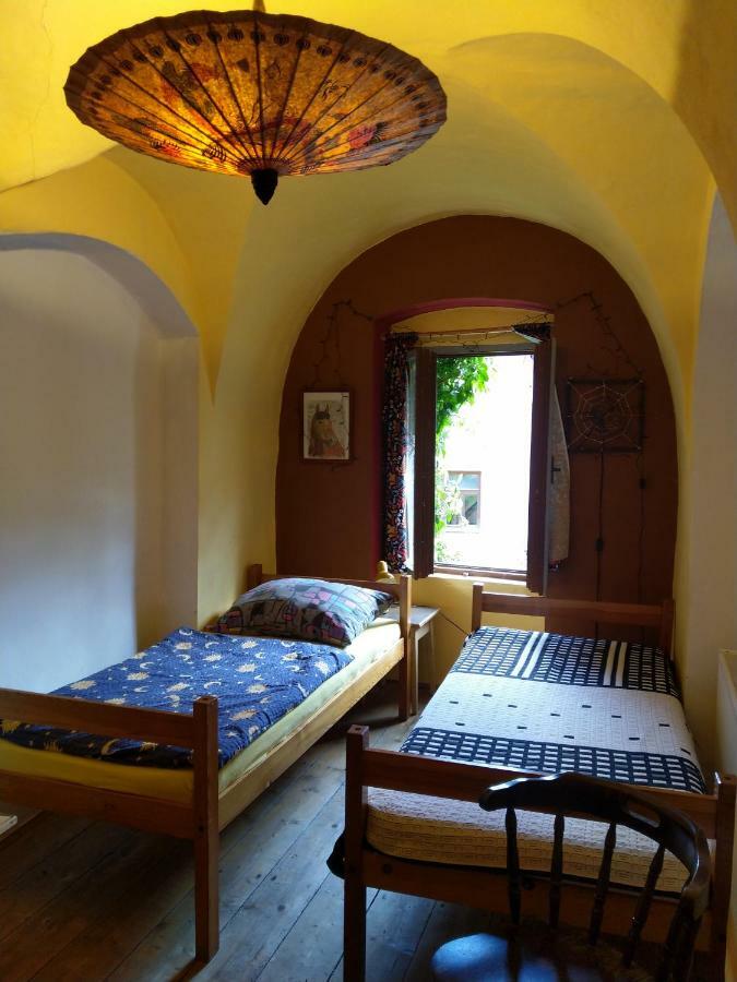 Lazy River Hostel Loket Exteriör bild
